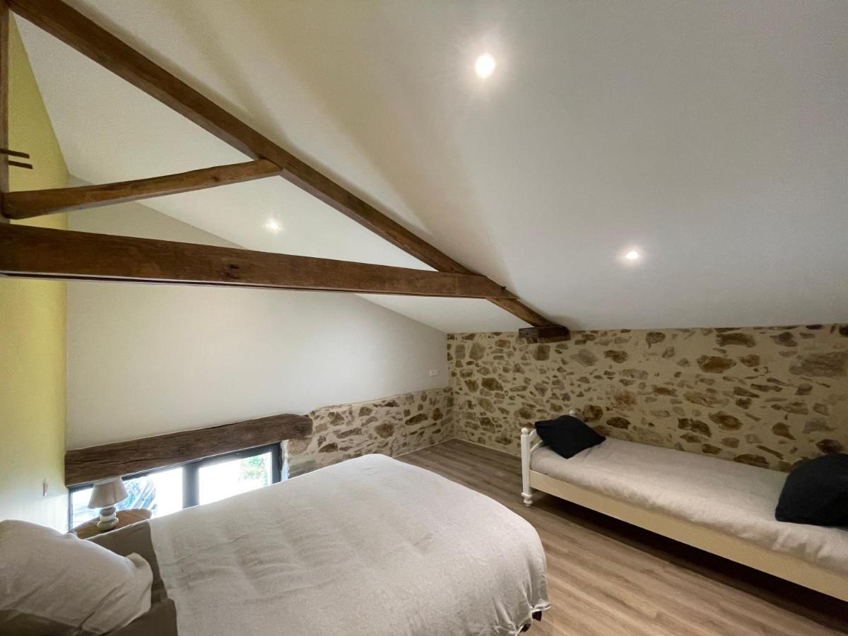Gite De La Foye - Le Jasmin Combrand Exterior photo