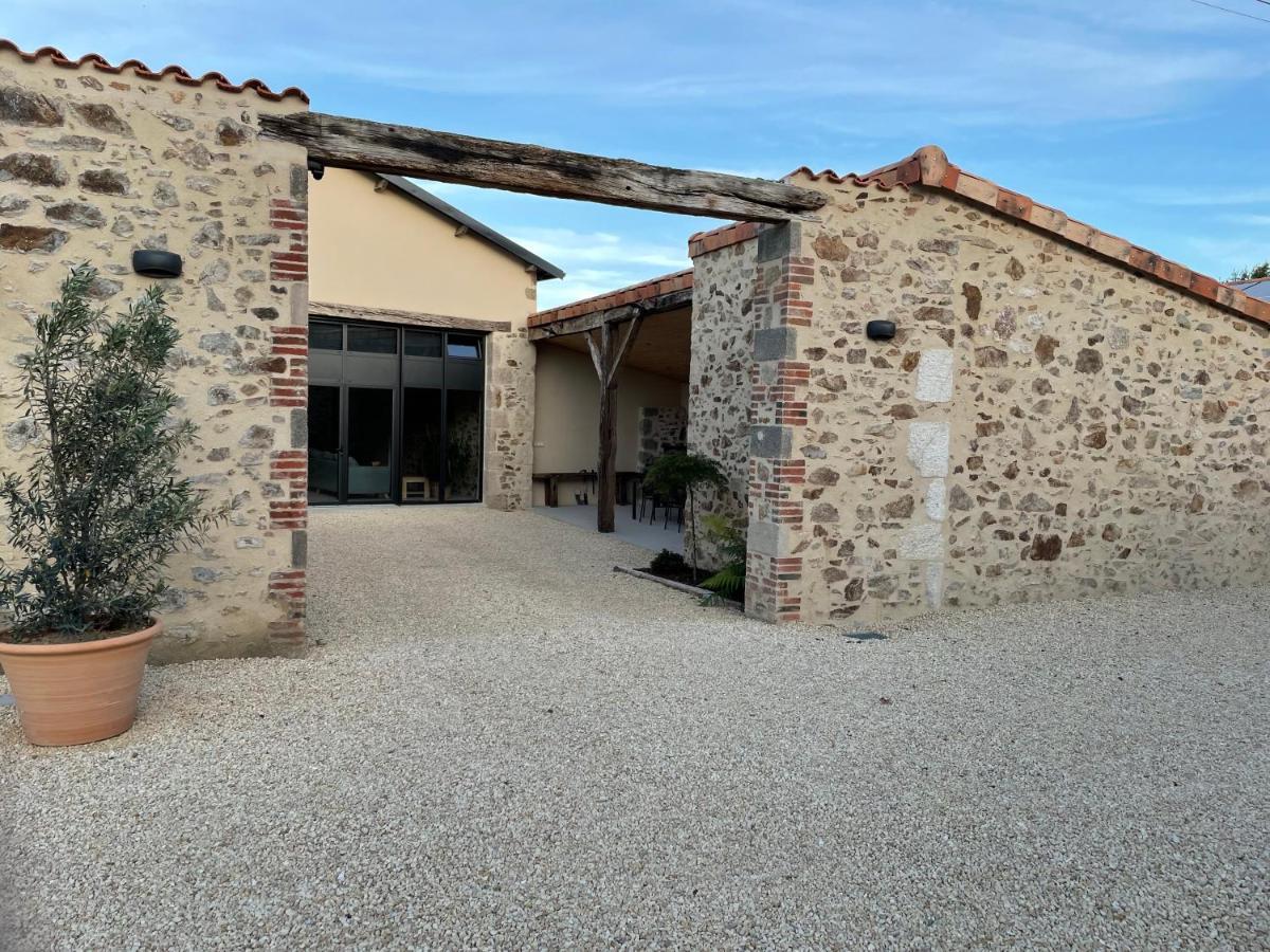 Gite De La Foye - Le Jasmin Combrand Exterior photo